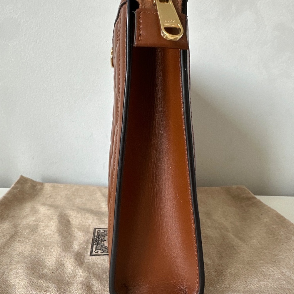 GUCCI Calfskin GG Matelassé Pouch Brown - Picture 6 of 9